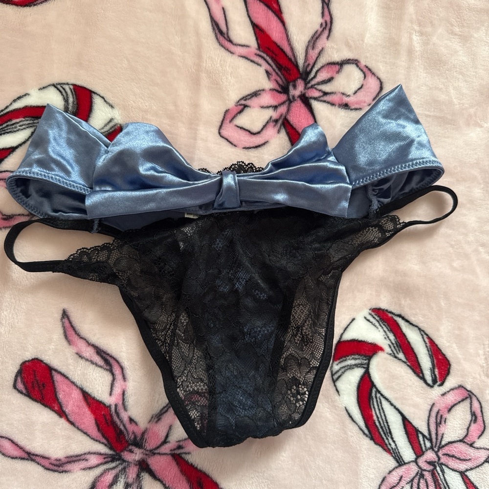 NWOT aimerfeel Japan blue black bow lace panties S